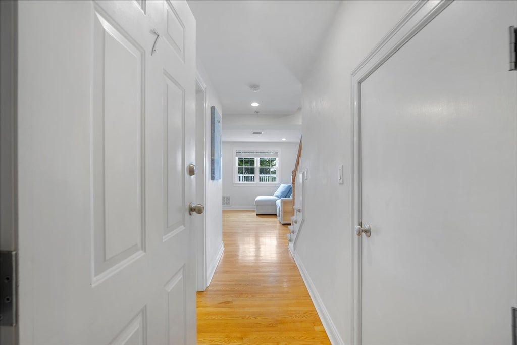 615 Main 7