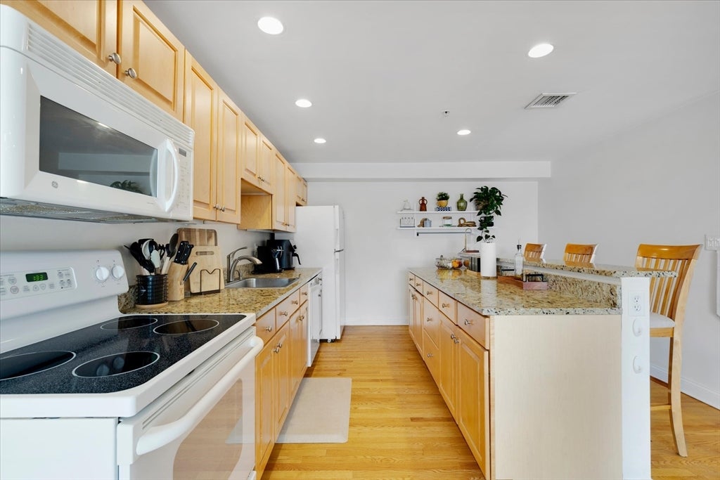 615 Main ST #7, Barnstable, MA Photo #15