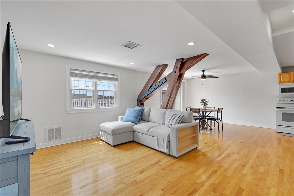 615 Main ST #7, Barnstable, MA Photo #11
