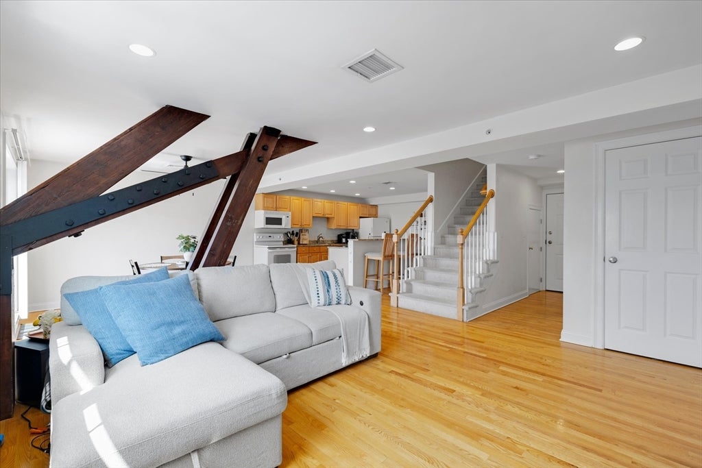 615 Main ST #7, Barnstable, MA Photo #12