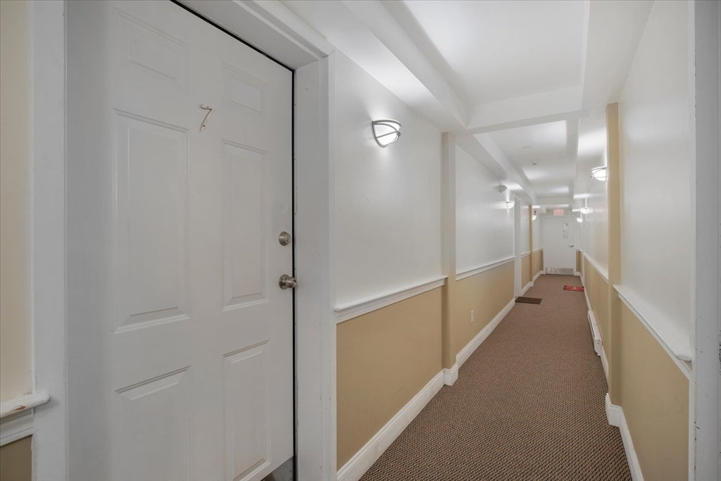 615 Main 7