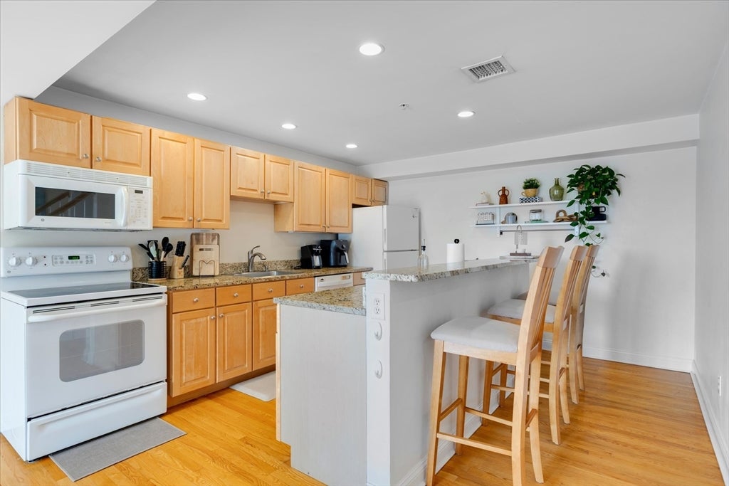 615 Main ST #7, Barnstable, MA Photo #14
