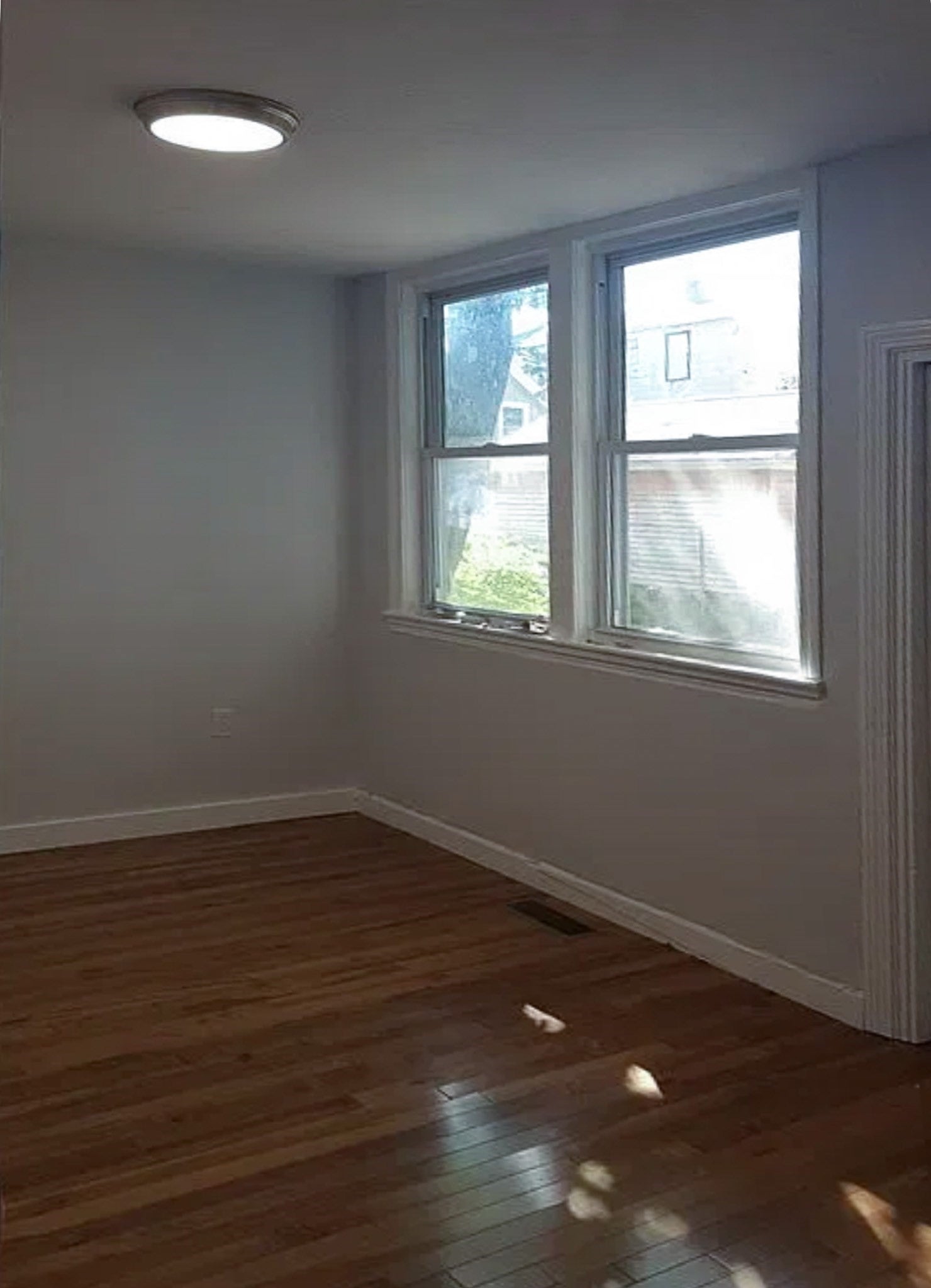 142 University Avenue, Lowell, MA Photo #9