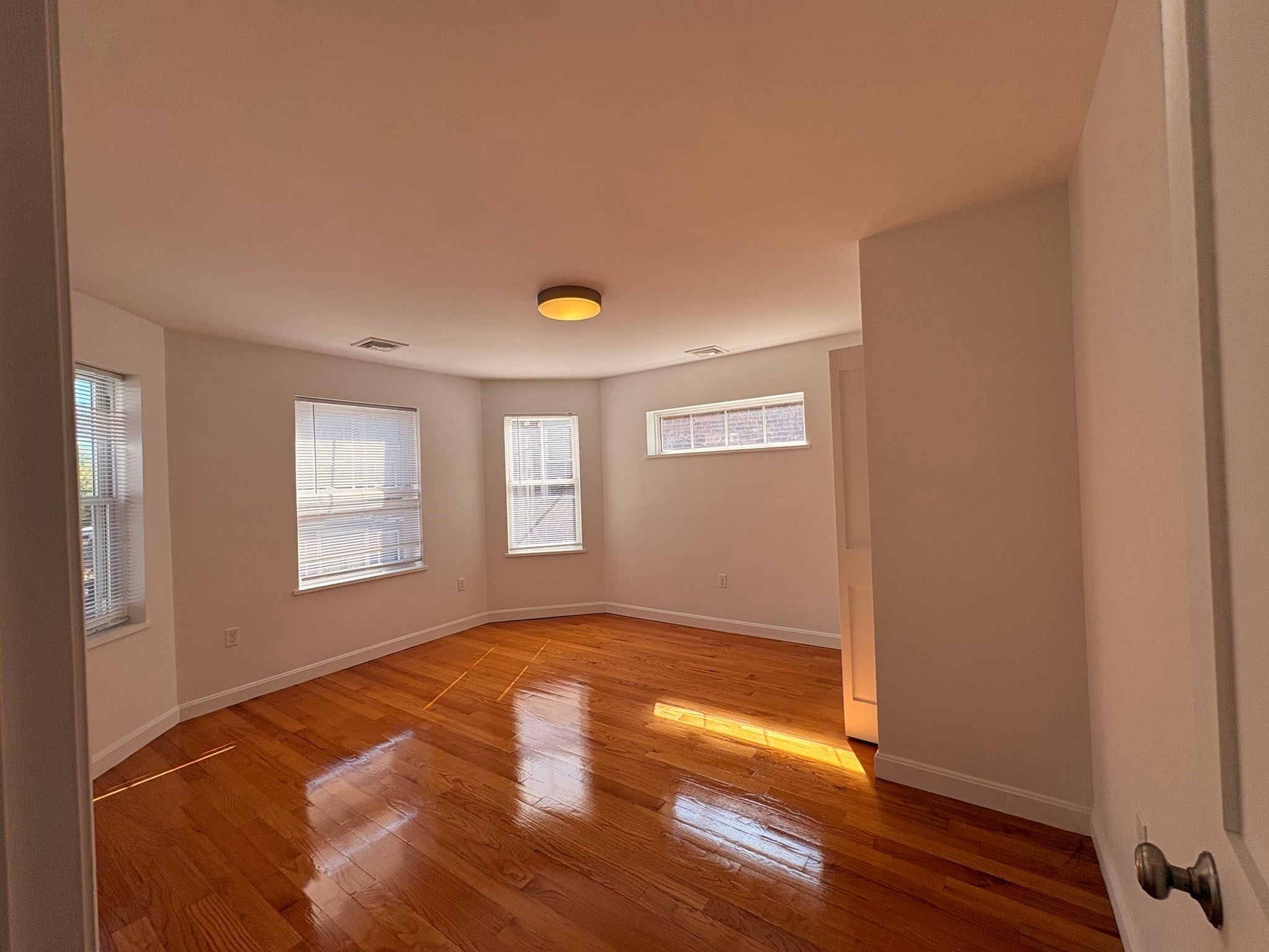 411 Shirley St #2, Winthrop, MA, 411 Shirley St #2, Winthrop, MA Photo #4