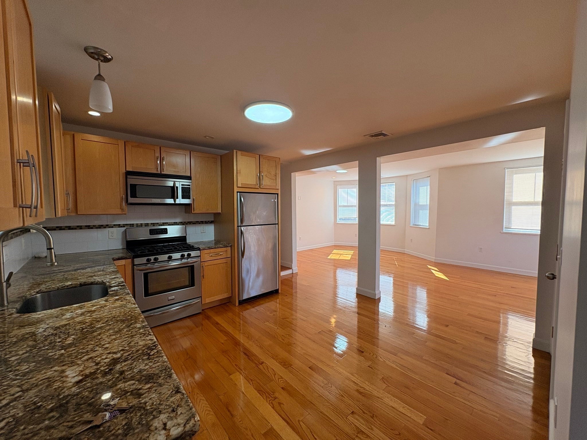 411 Shirley St #2, Winthrop, MA, 411 Shirley St #2, Winthrop, MA Photo #1
