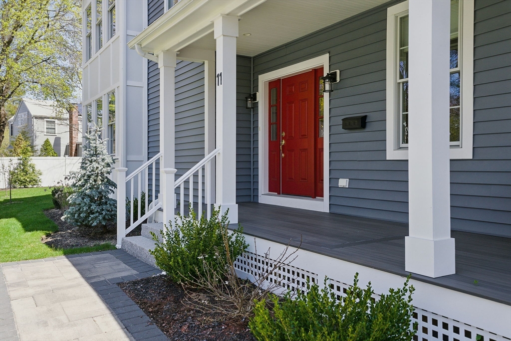11 Fuller Brook Avenue