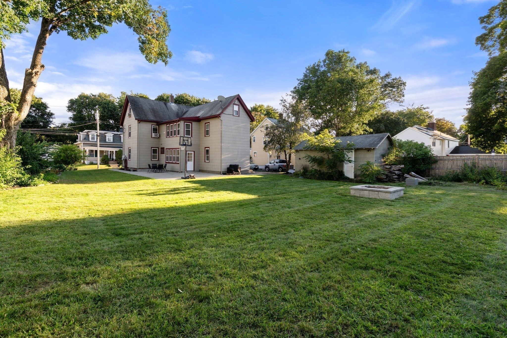 43 Pleasant St, Hudson, MA Photo #18