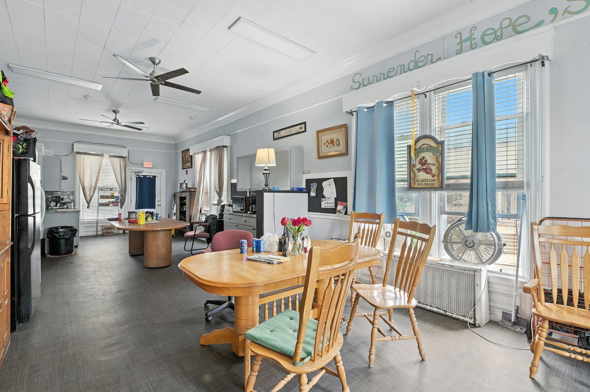 121 N Common