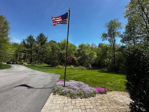 24 Manchaug Rd Sutton MA 01590