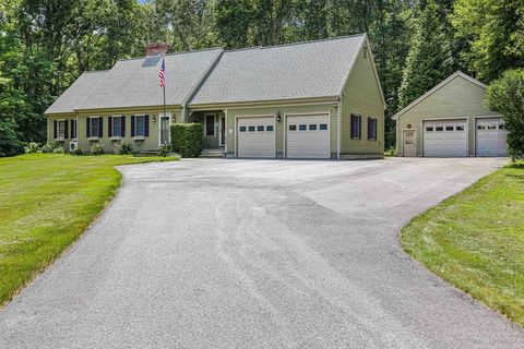 24 Manchaug Rd Sutton MA 01590