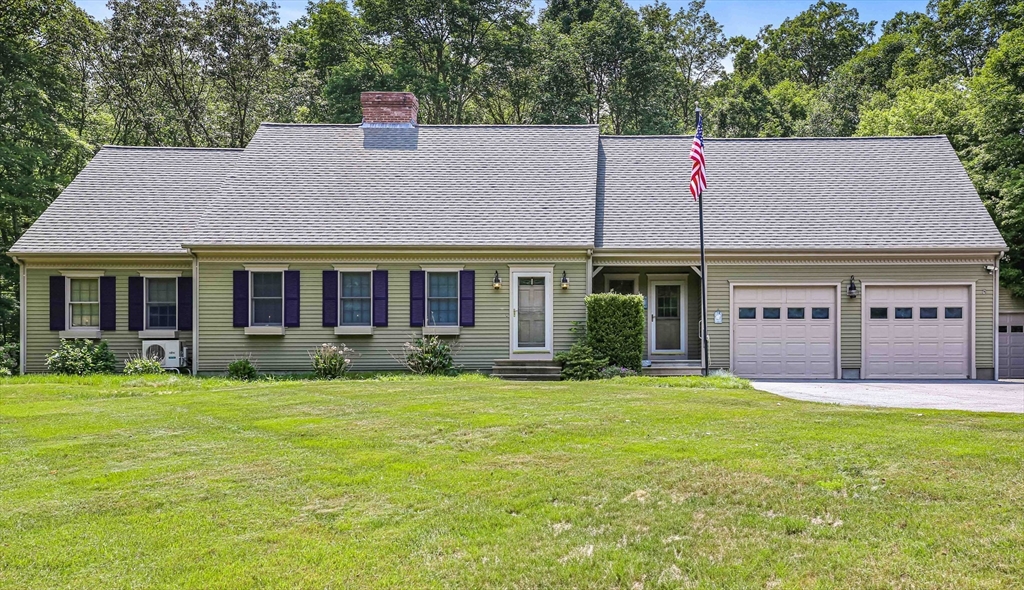 24 Manchaug Rd