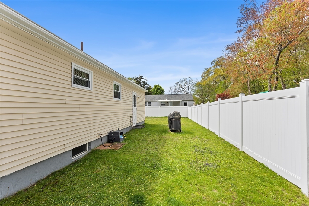 56 Sims Ave, Seekonk, MA Photo #17