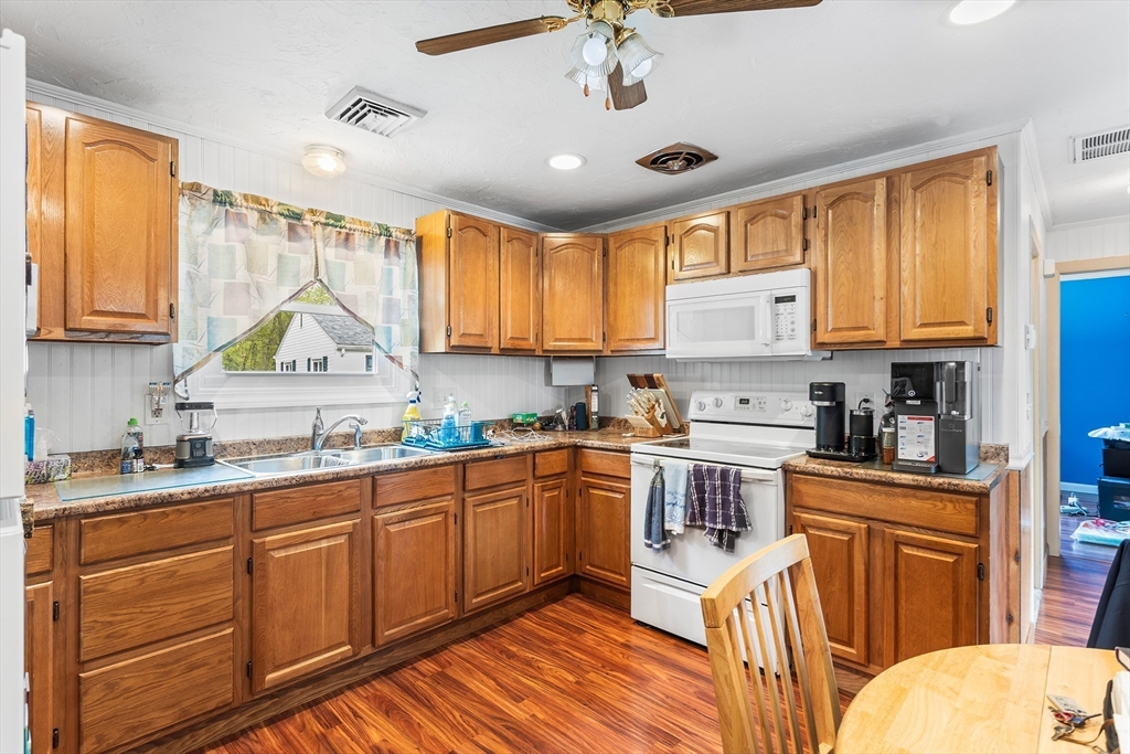 56 Sims Ave, Seekonk, MA Photo #7