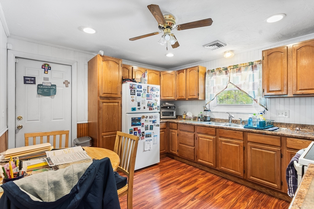 56 Sims Ave, Seekonk, MA Photo #8
