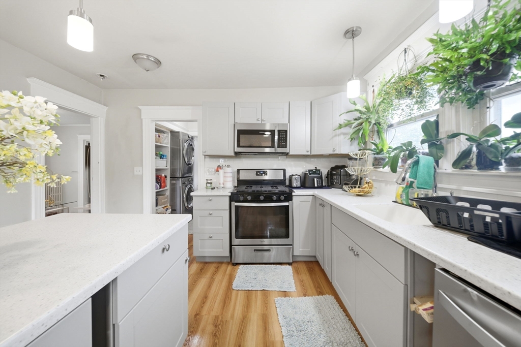 9 Germain Ave, Quincy, MA Photo #5