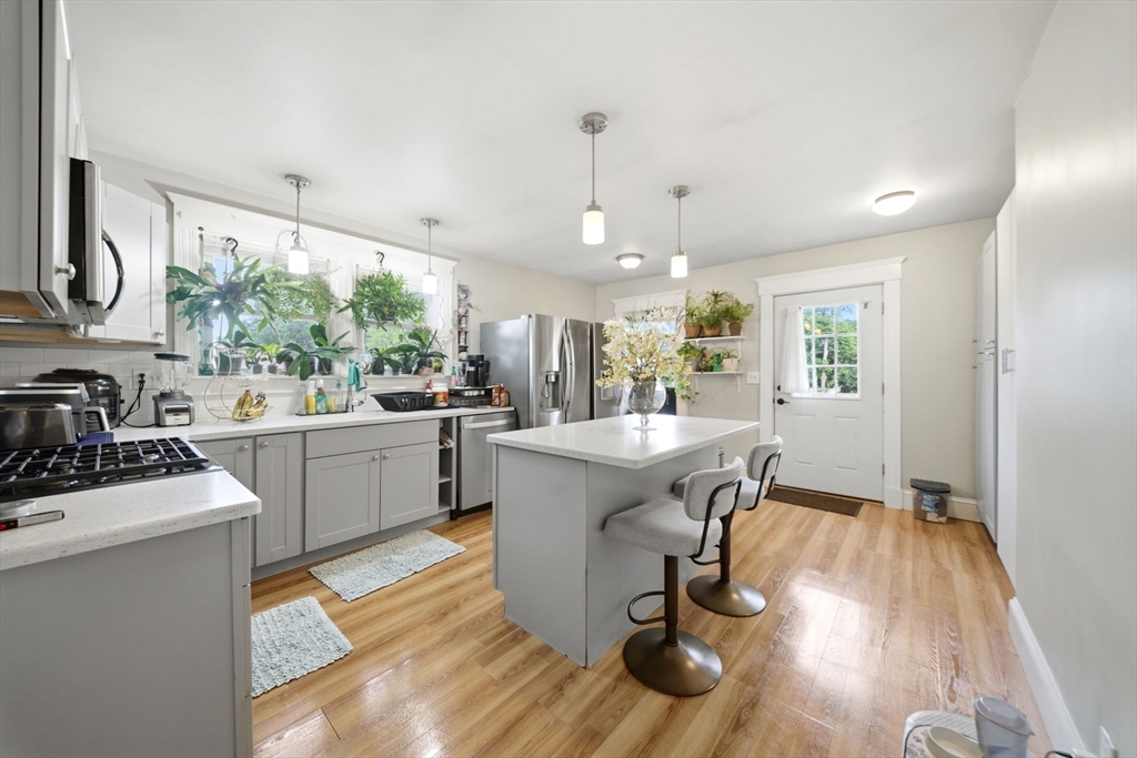 9 Germain Ave, Quincy, MA Photo #3