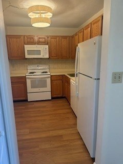 198 Locust 1-706