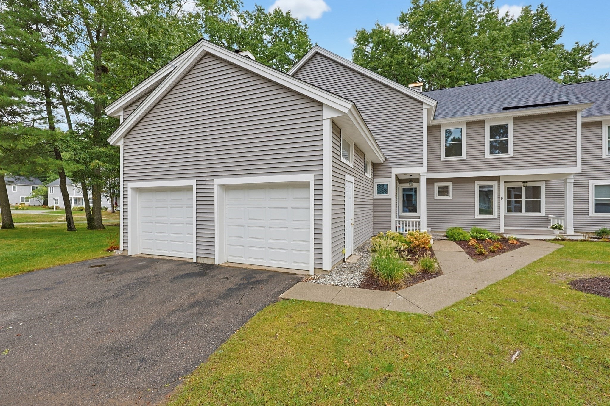 4 Oak Ct 4