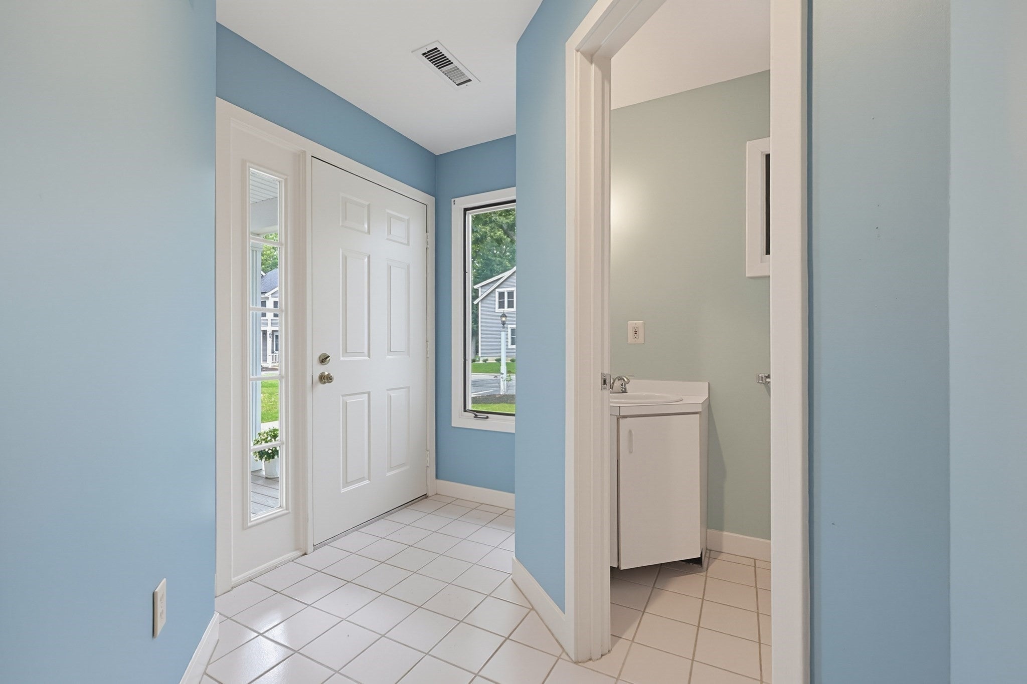 4 Oak Ct #4, Rockland, MA Photo #6