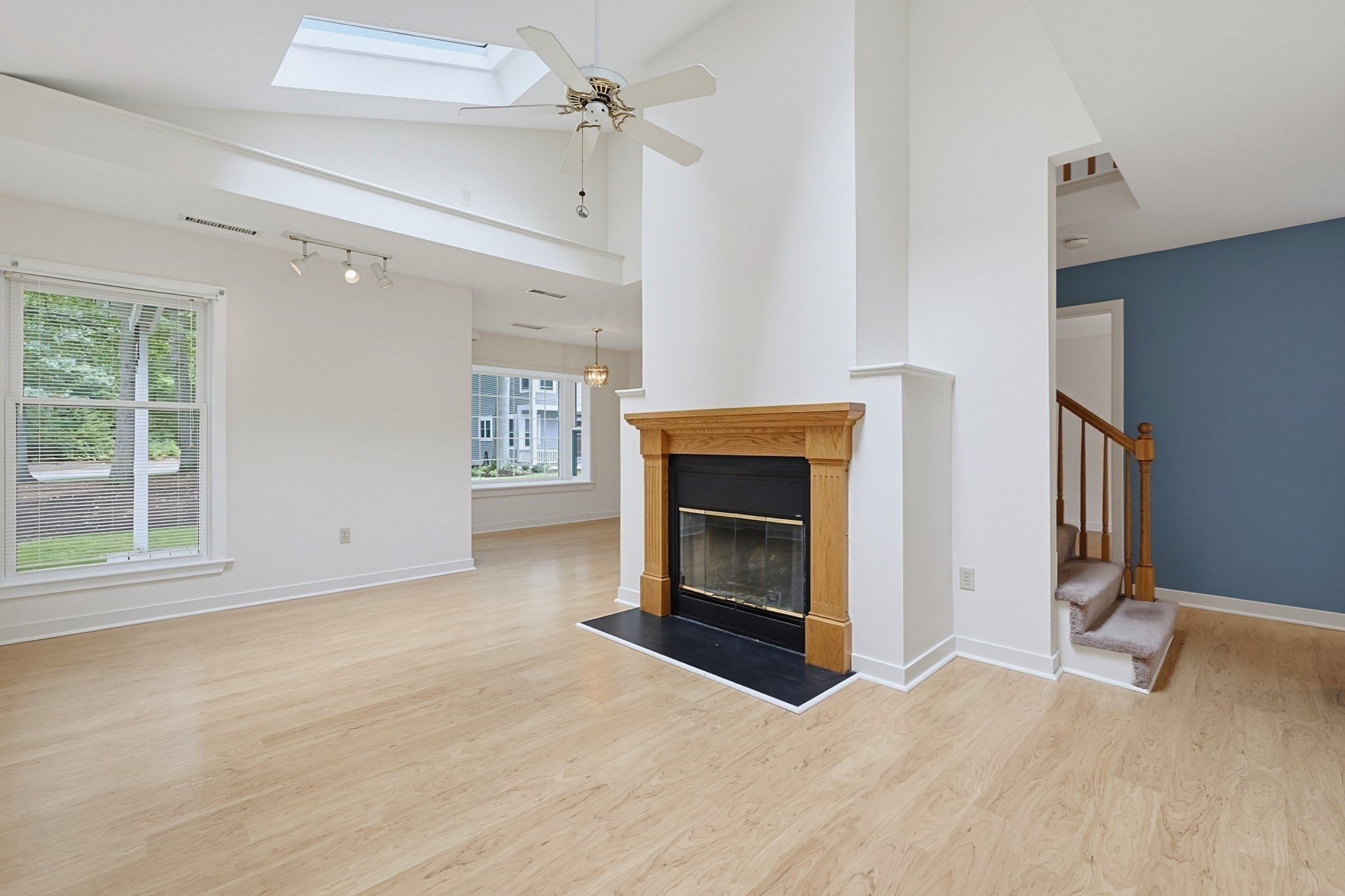 4 Oak Ct #4, Rockland, MA Photo #7