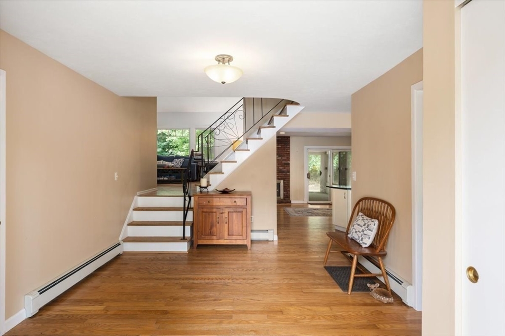 9 Ruth Ellen Rd