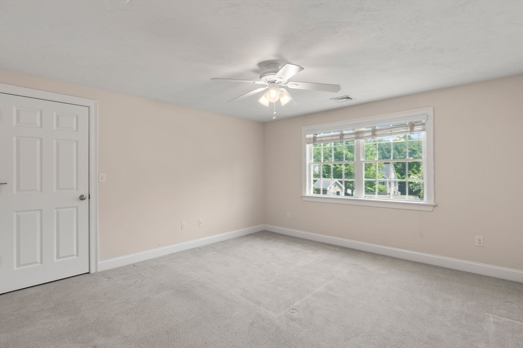 Millis, Massachusetts 02054, United States, 2 Bedrooms Bedrooms, ,3 BathroomsBathrooms,Residential,Pending,144276