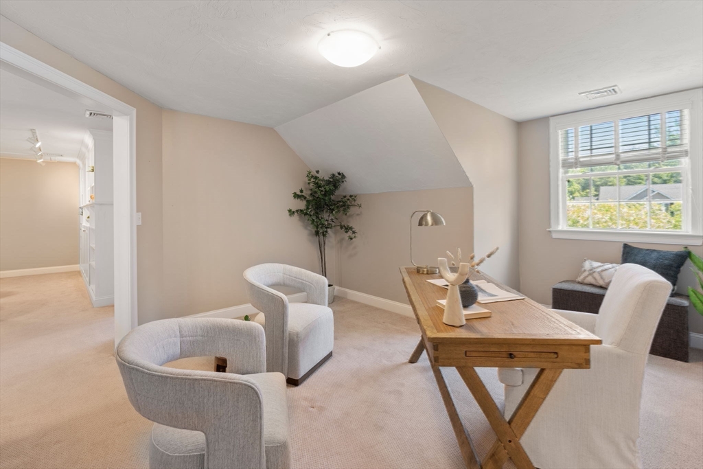 Millis, Massachusetts 02054, United States, 2 Bedrooms Bedrooms, ,3 BathroomsBathrooms,Residential,Pending,144276