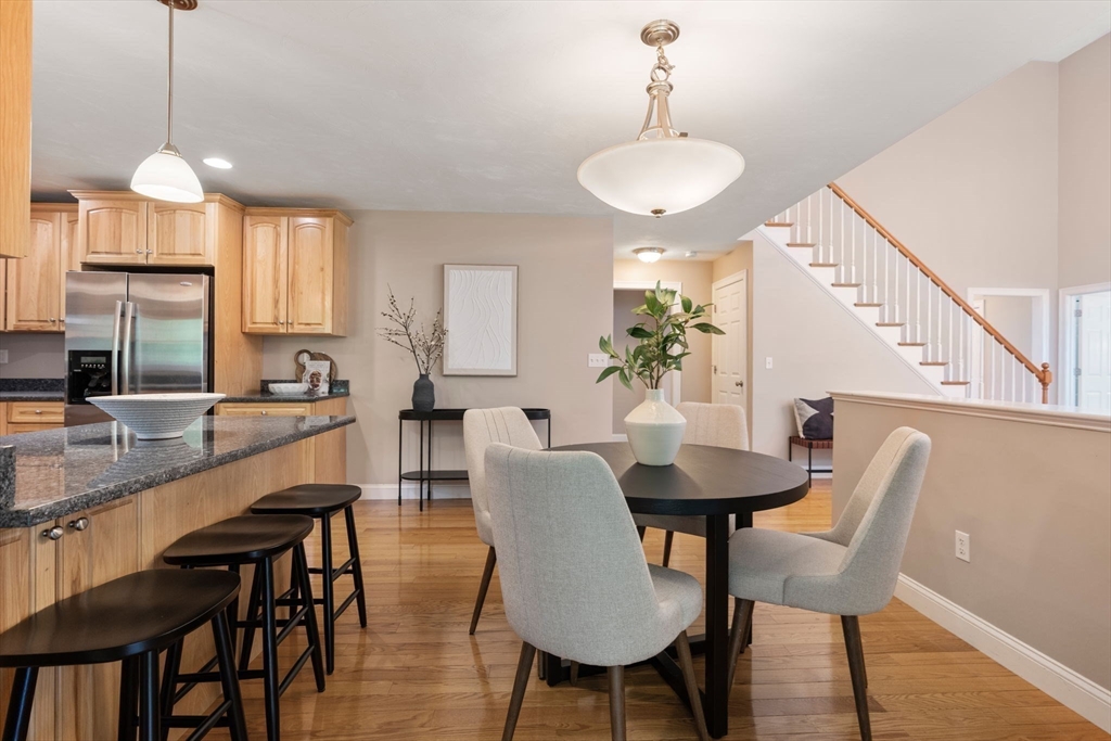 Millis, Massachusetts 02054, United States, 2 Bedrooms Bedrooms, ,3 BathroomsBathrooms,Residential,Pending,144276