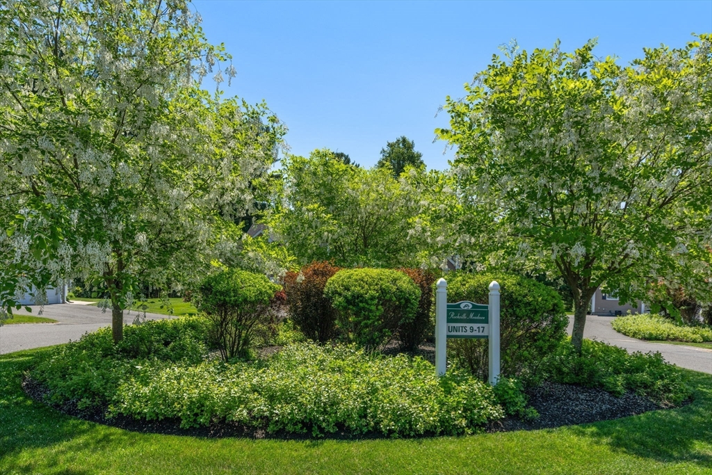 Millis, Massachusetts 02054, United States, 2 Bedrooms Bedrooms, ,3 BathroomsBathrooms,Residential,Pending,144276