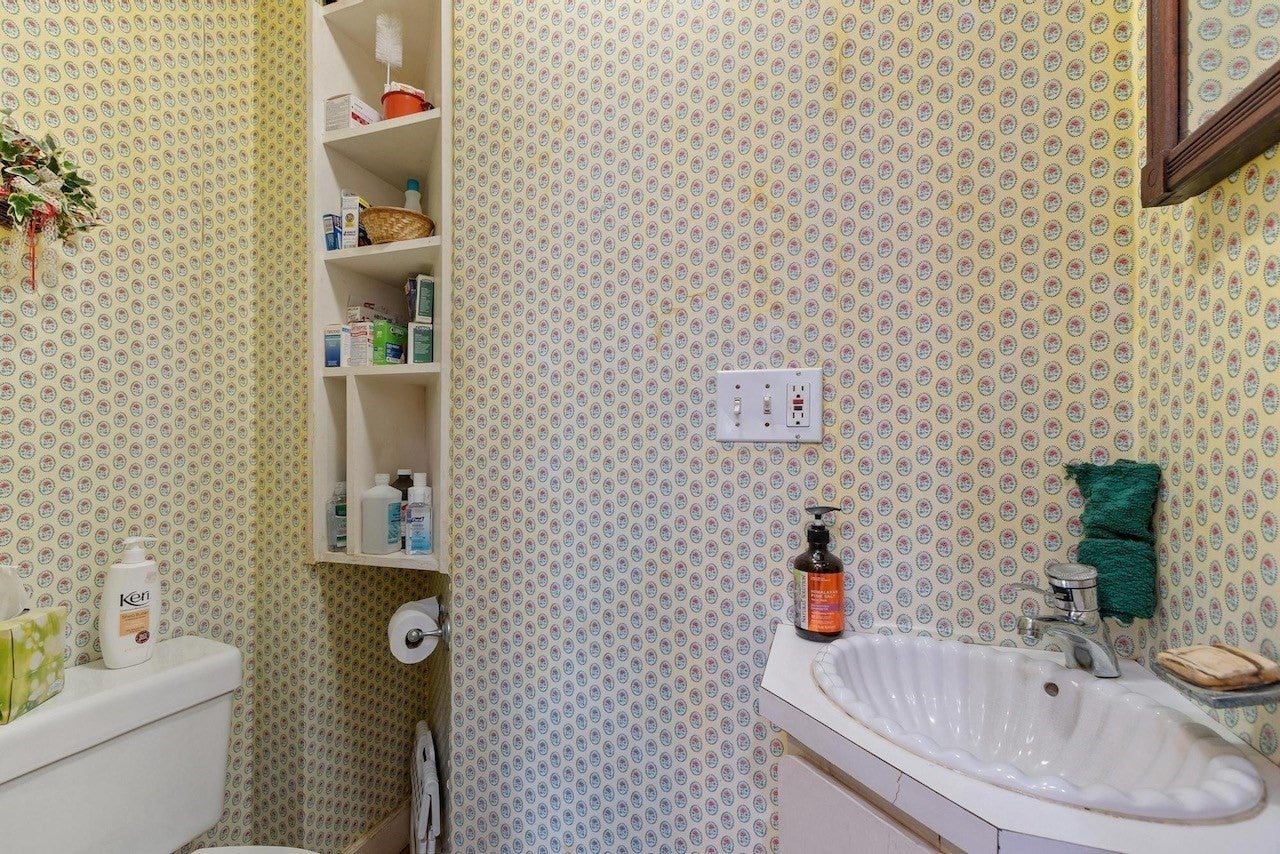 124 Prescott St, Reading, MA Photo #17