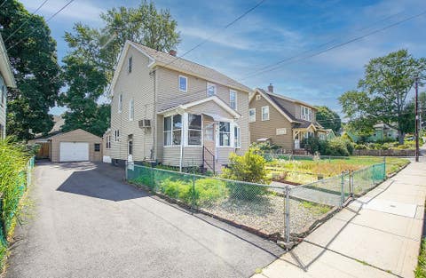 Photo of 64 Ridgewood Avenue, Holyoke, MA 01040 (MLS # 73554424)