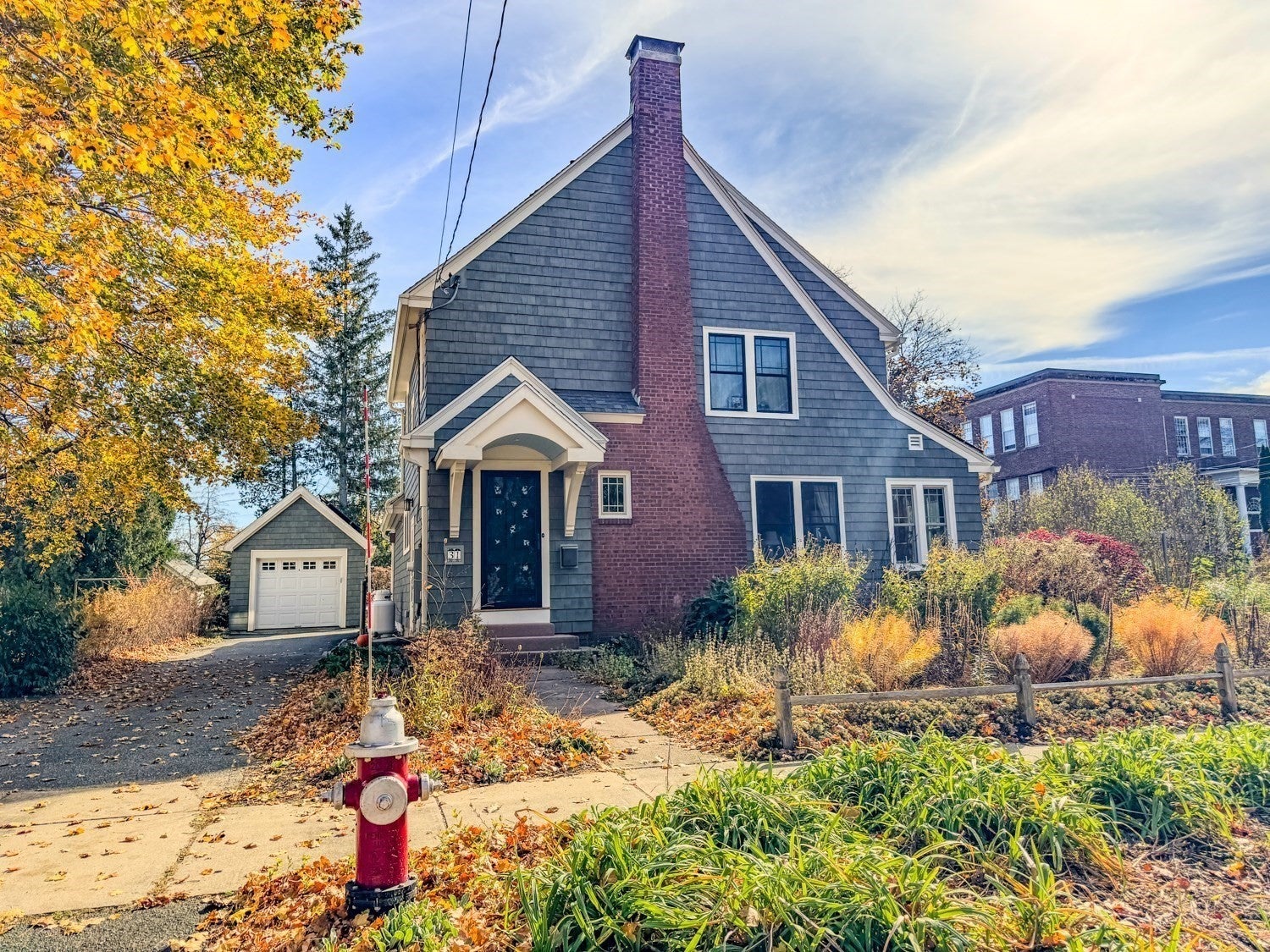 31 Crocker Ave