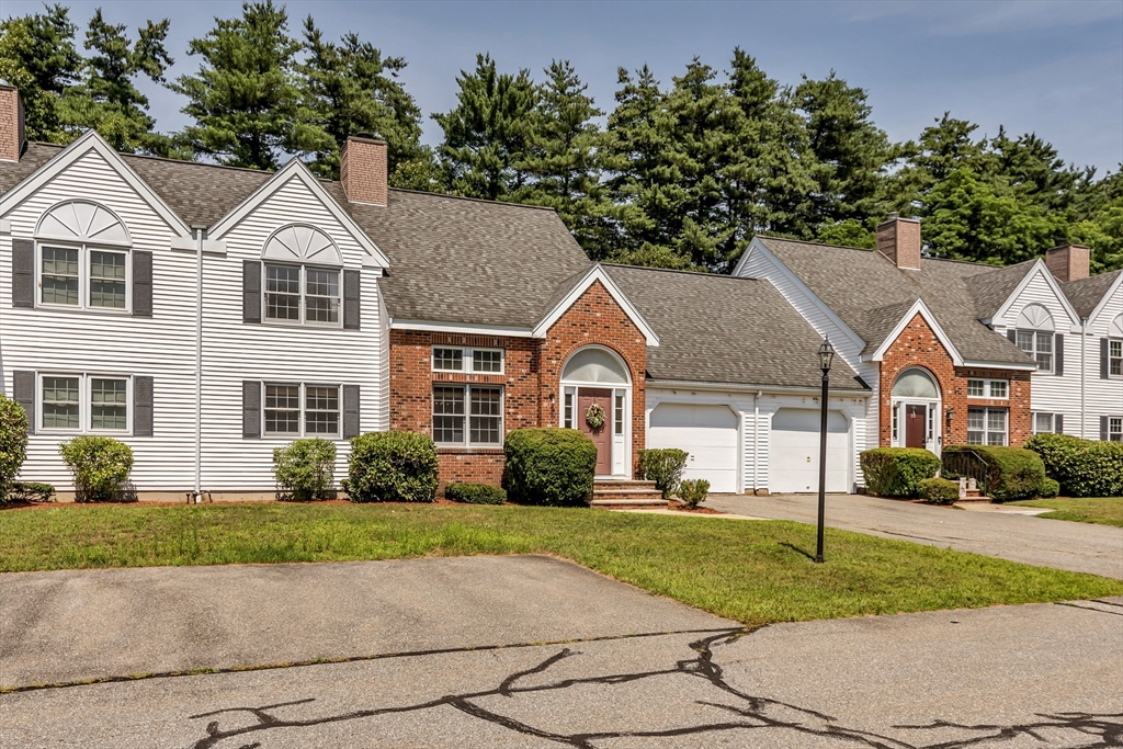 11 Stonebridge Dr 11