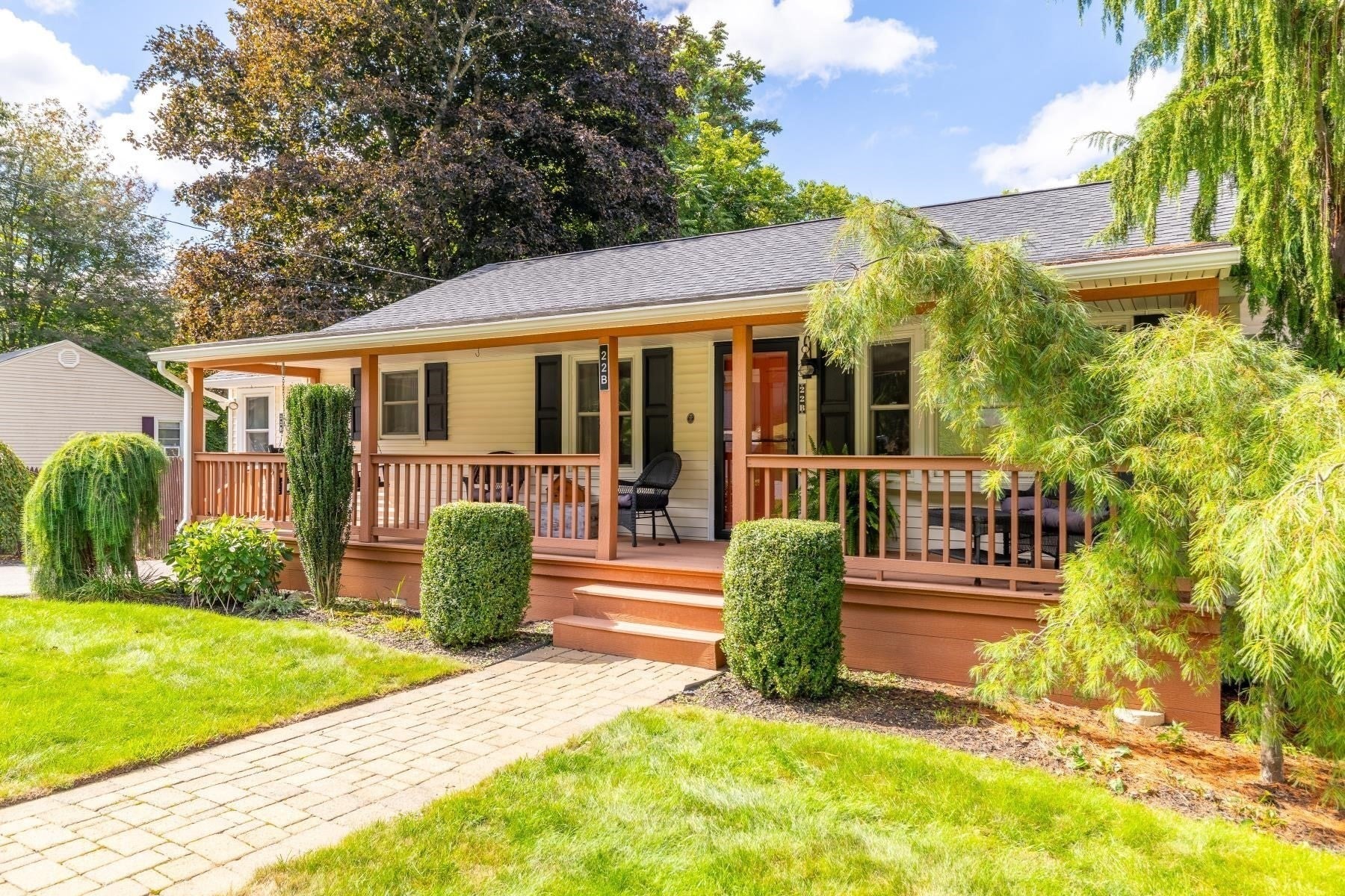 22 John F Kennedy Dr, Millbury, MA Photo #24