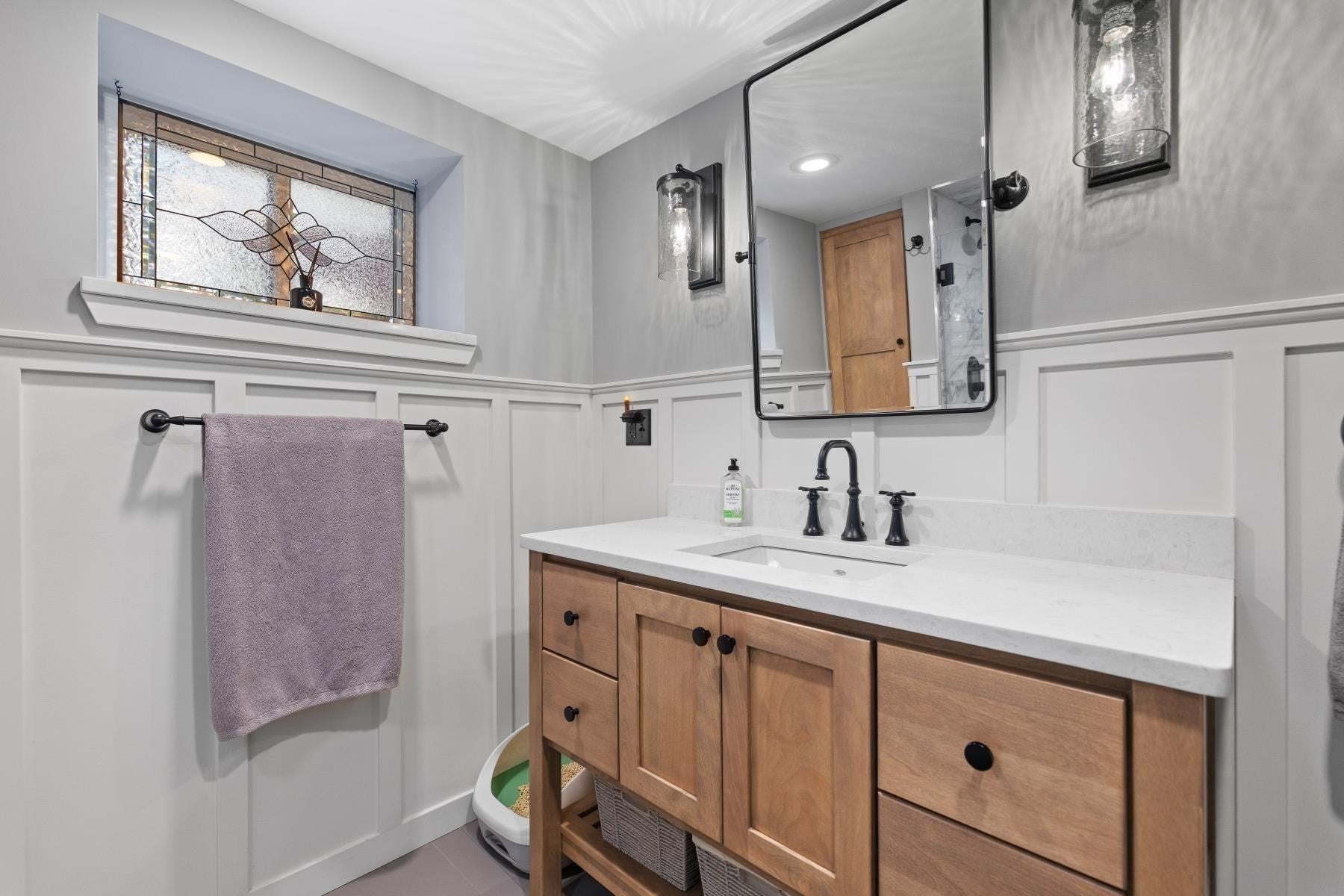 22 John F Kennedy Dr, Millbury, MA Photo #9