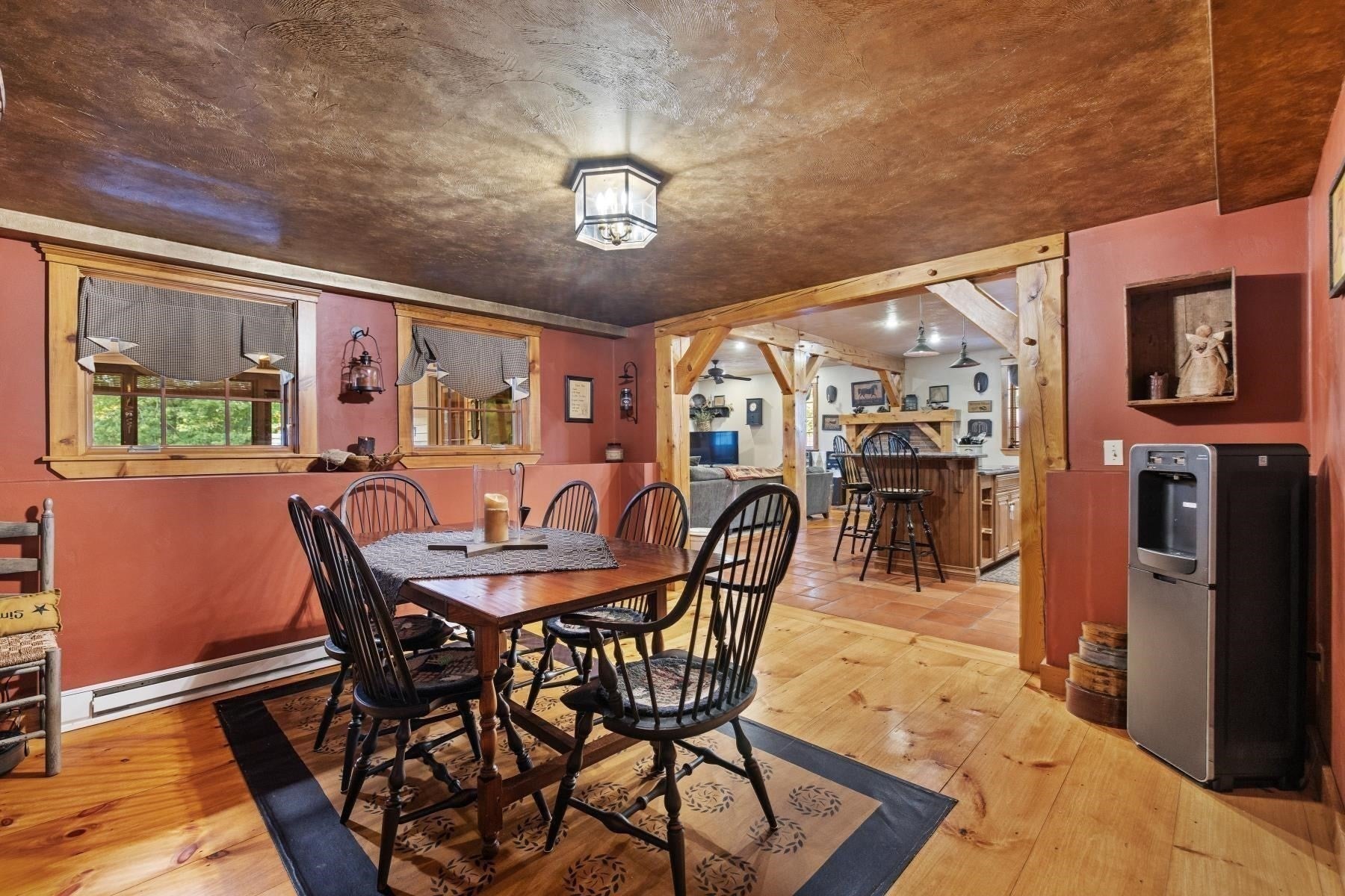 22 John F Kennedy Dr, Millbury, MA Photo #7