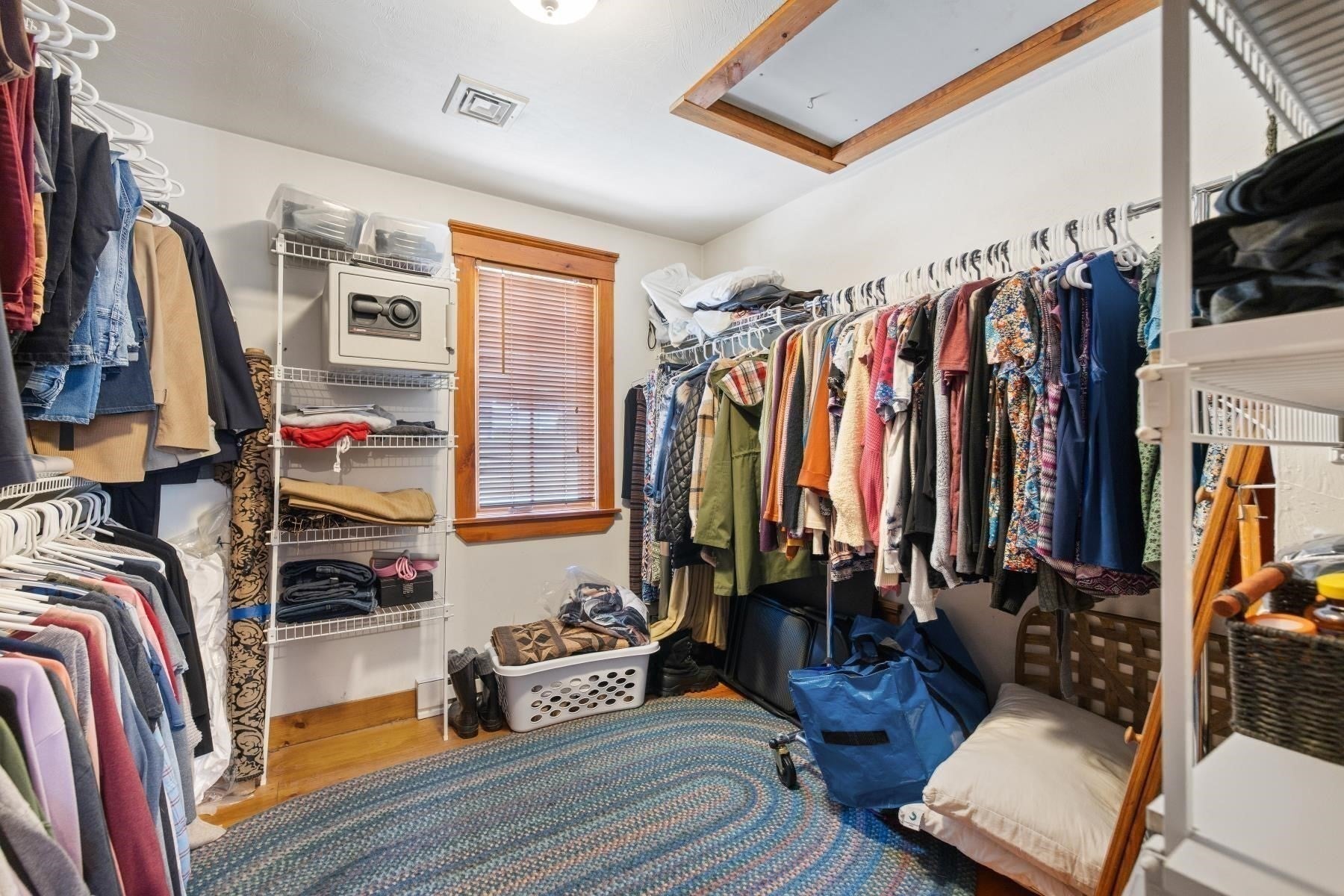 22 John F Kennedy Dr, Millbury, MA Photo #17