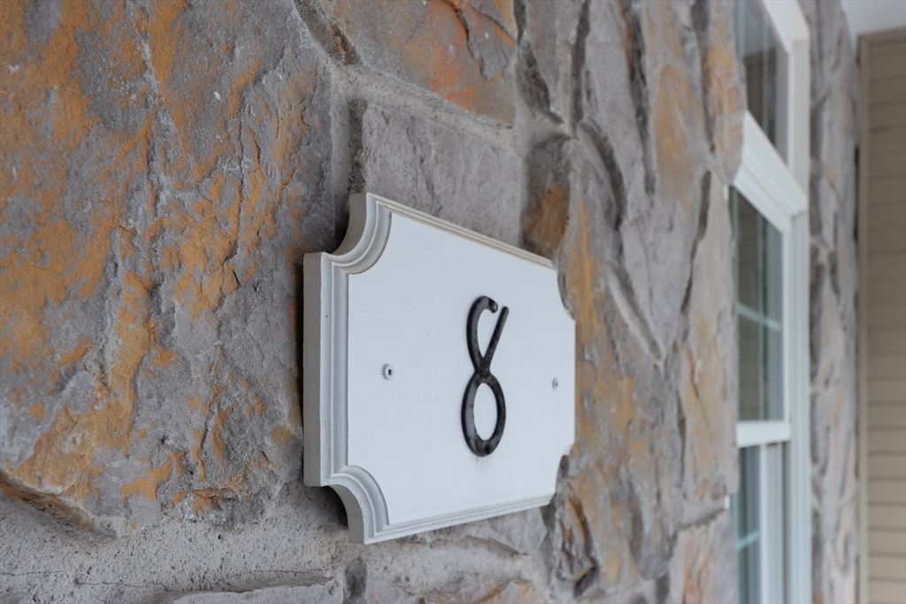 8 High Pine Circle 8