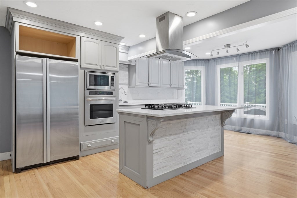 247 Hampstead St, Methuen, MA, 247 Hampstead St, Methuen, MA Photo #3