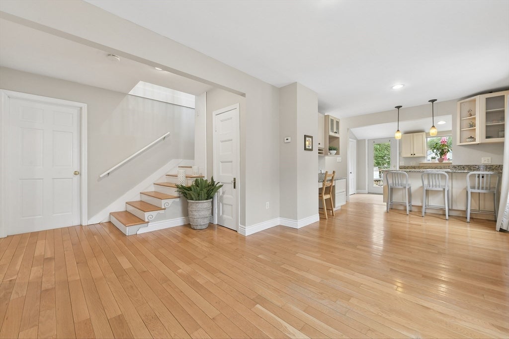 54 Gainsville Rd, Dedham, MA Photo #14