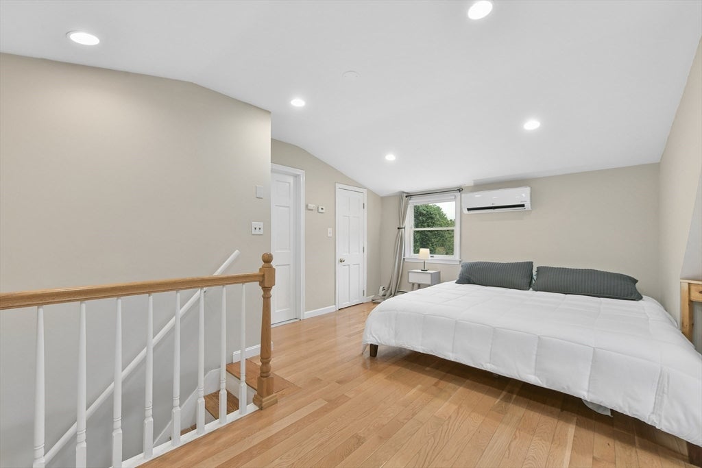 54 Gainsville Rd, Dedham, MA Photo #18