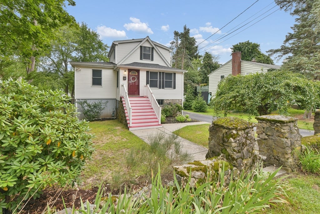 54 Gainsville Rd, Dedham, MA Photo #41