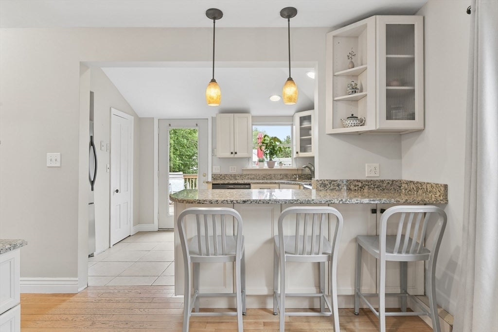 54 Gainsville Rd, Dedham, MA Photo #9