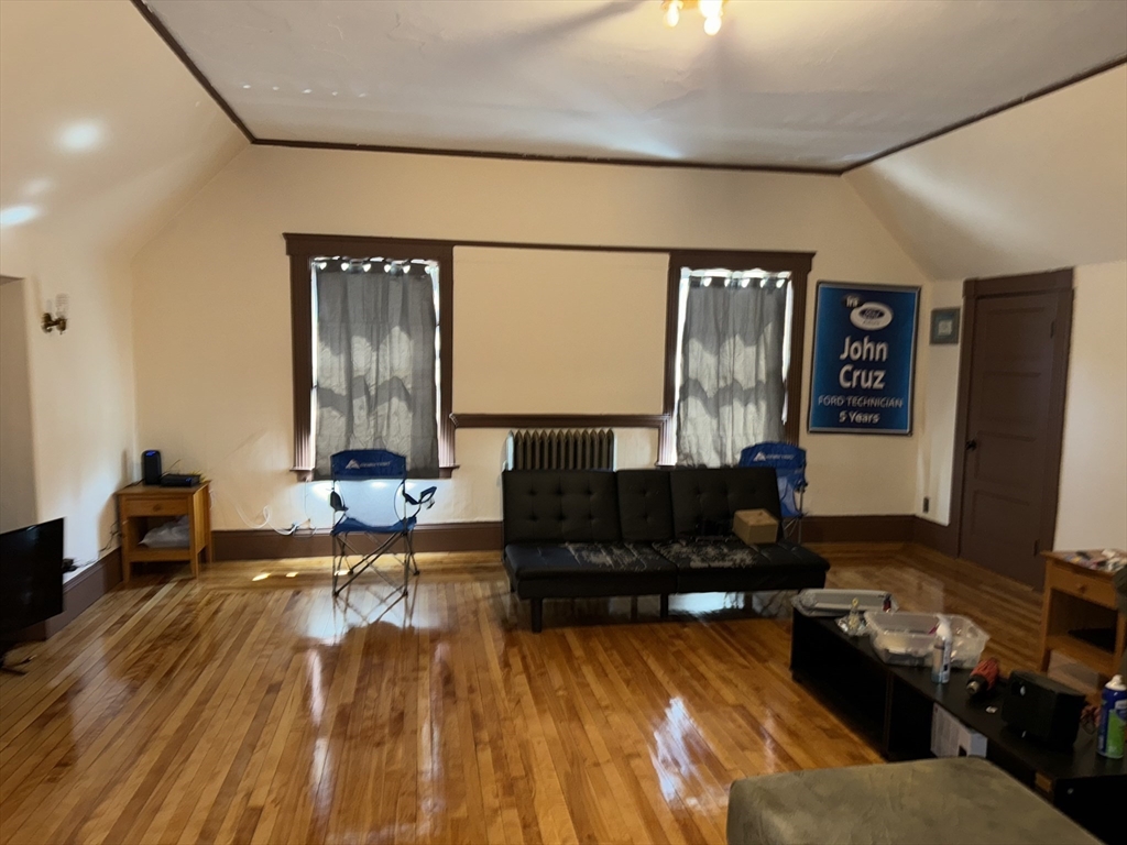 120 Lincoln St