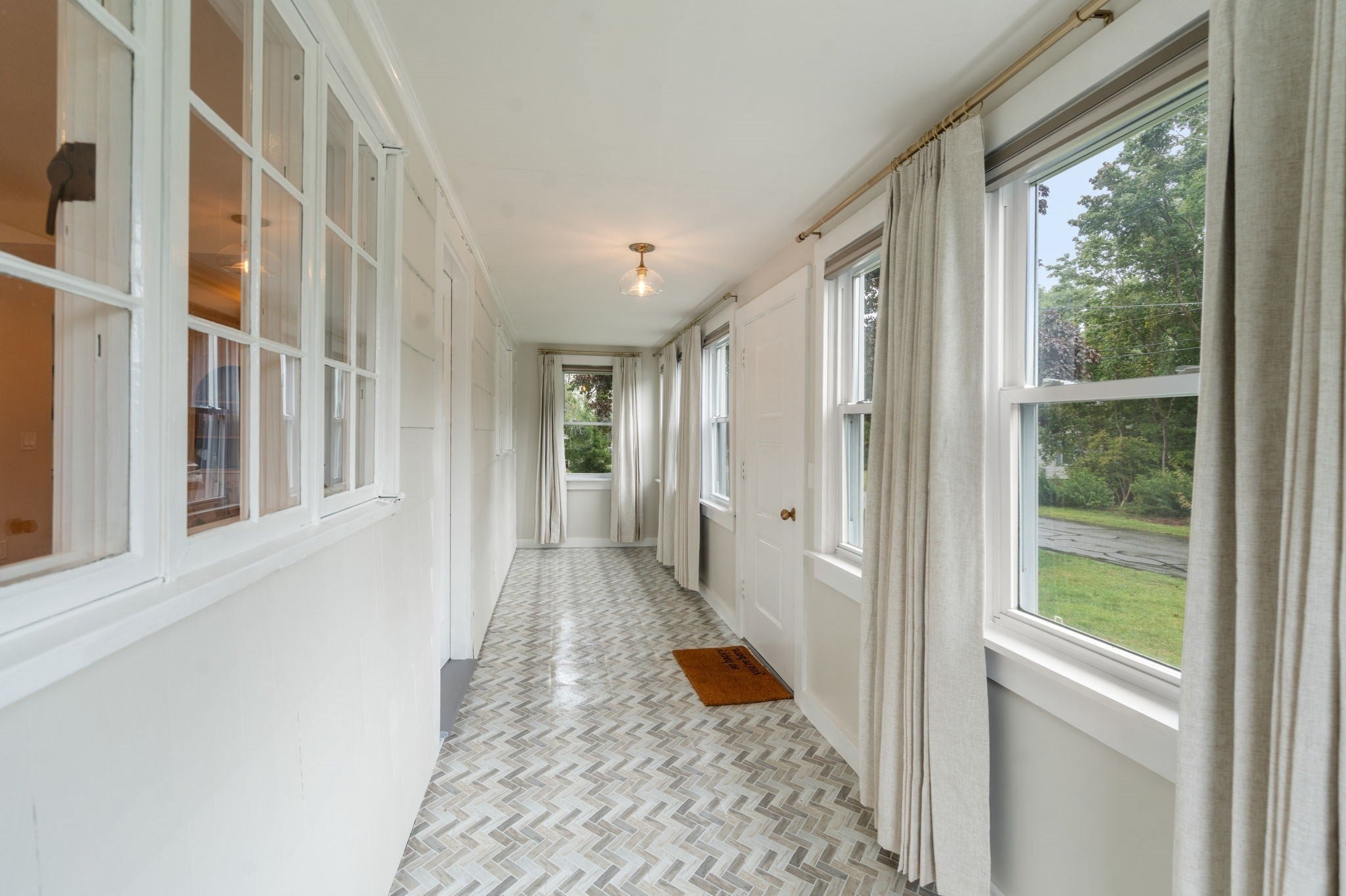 52 Calef Ave