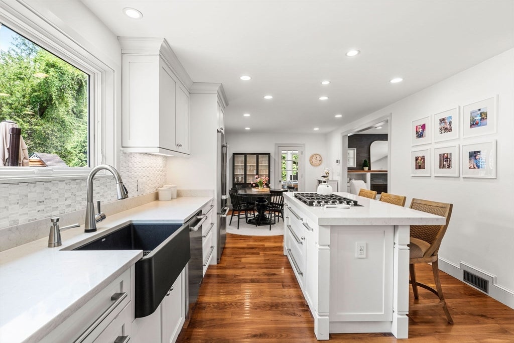 17 Lowell St, Andover, MA, 17 Lowell St, Andover, MA Photo #8