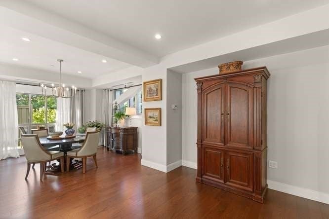 201 Elliott Street 100