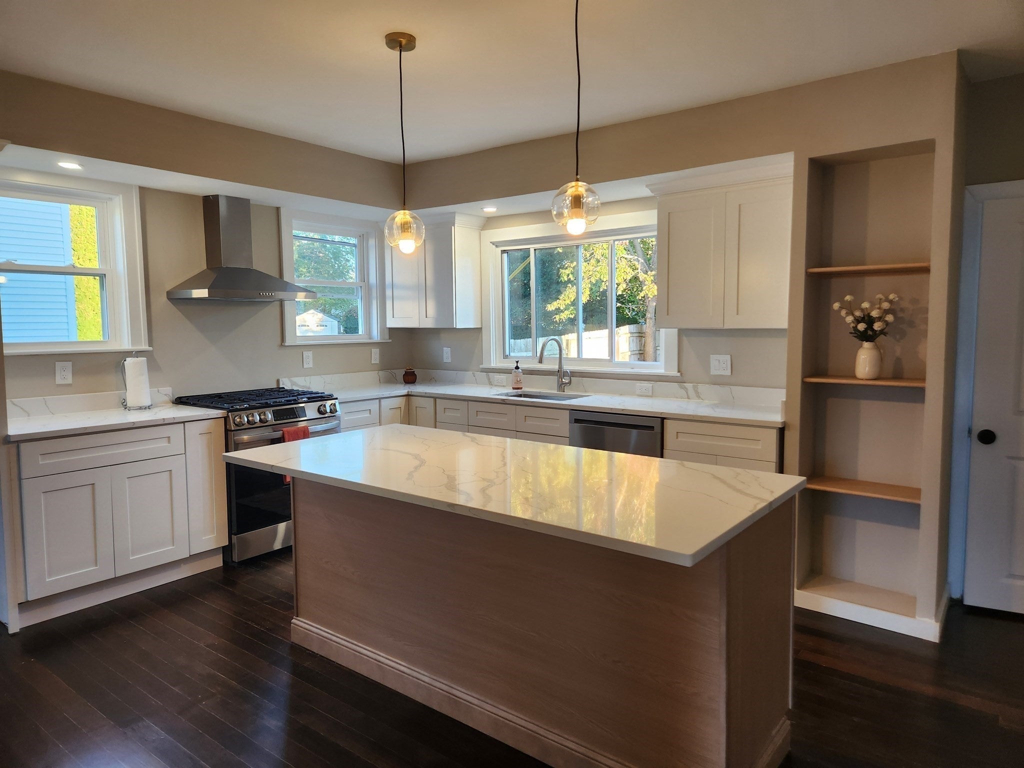 10 Arbutus Rd, Worcester, MA, 10 Arbutus Rd, Worcester, MA Photo #3