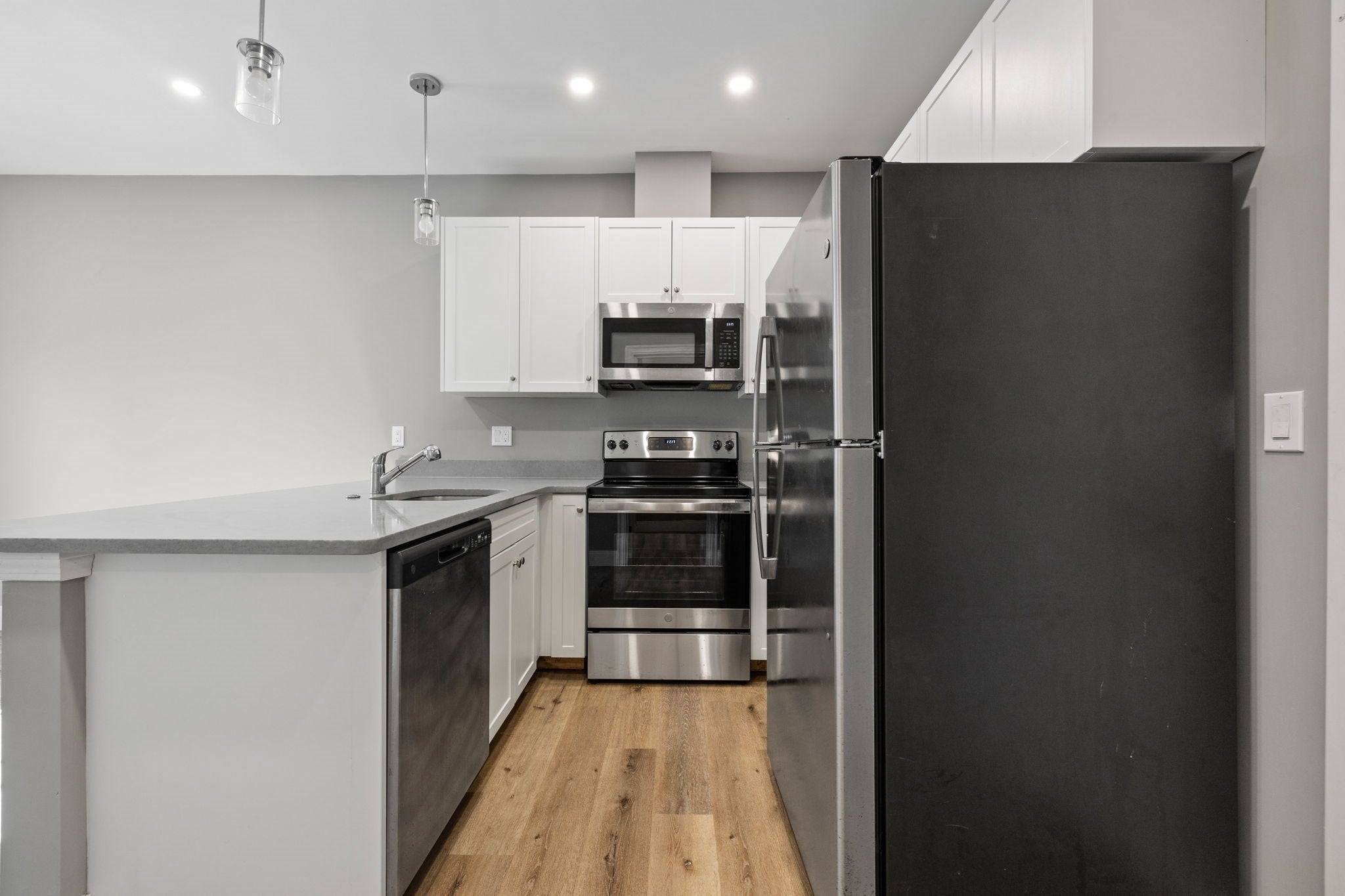 3 Burke Lane #203, Wellesley, MA Photo #2