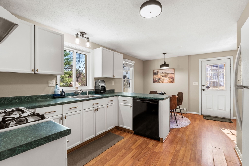 1 Lady Slipper Ln, Methuen, MA Photo #10